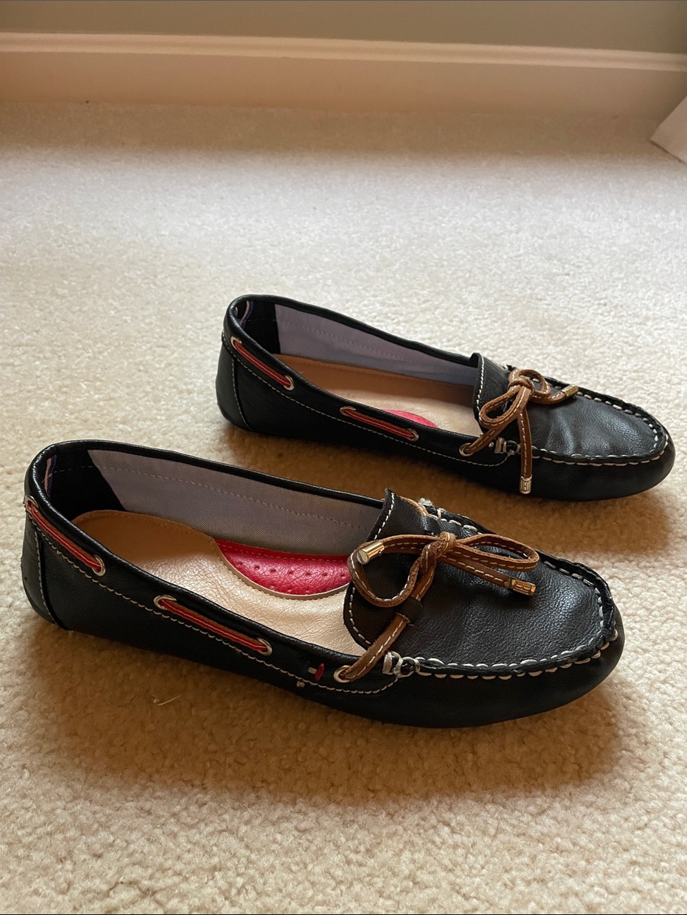 Tommy Hilfiger Navy Leather Twravelin Women’s Loafers